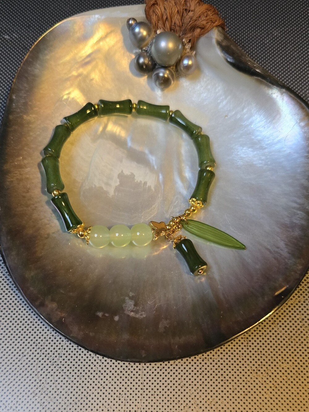Feng Shui Jewelry Lucky Green Bamboo Jade Bead Bracelet With 2 Charms